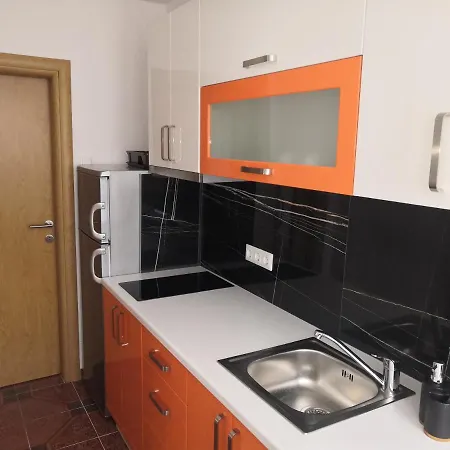 Deni Апартаменты Травник