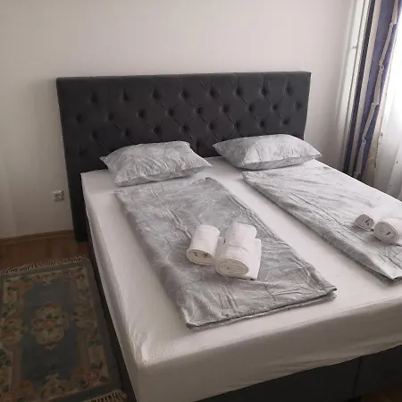 Deni Travnik